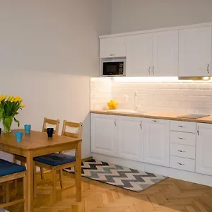 https://apartment-by-the-aquapark.warsawhotelspoland.com